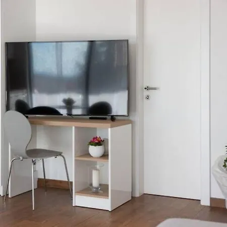 Ivanka Apartment *